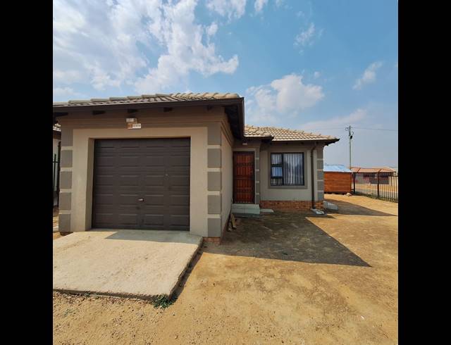3 BEDROOM HOUSE FOR SALE IN BERGSIG